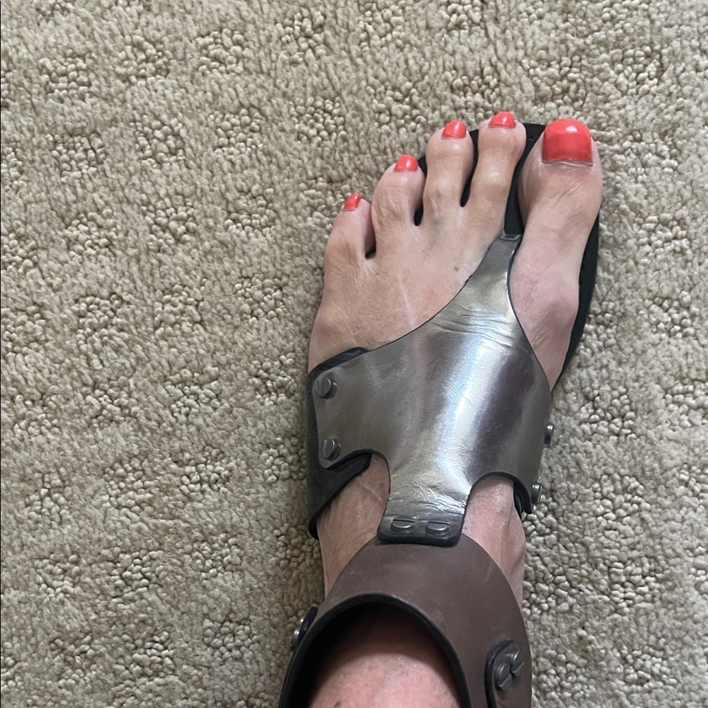 Tory Burch, Metallic and Brown Women's Gladiator style Sandals